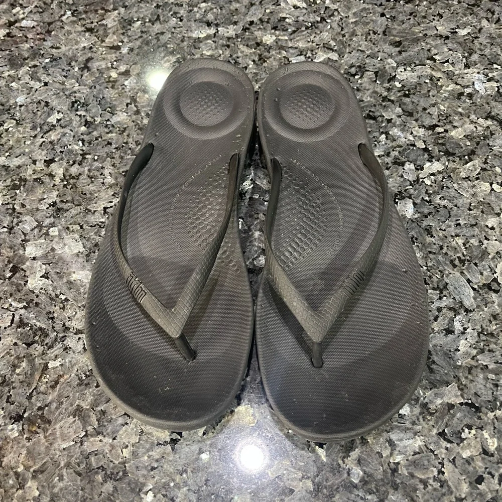 Fitflop Black Flip-Flops Cushion Comfort Technology Men’s Size 10